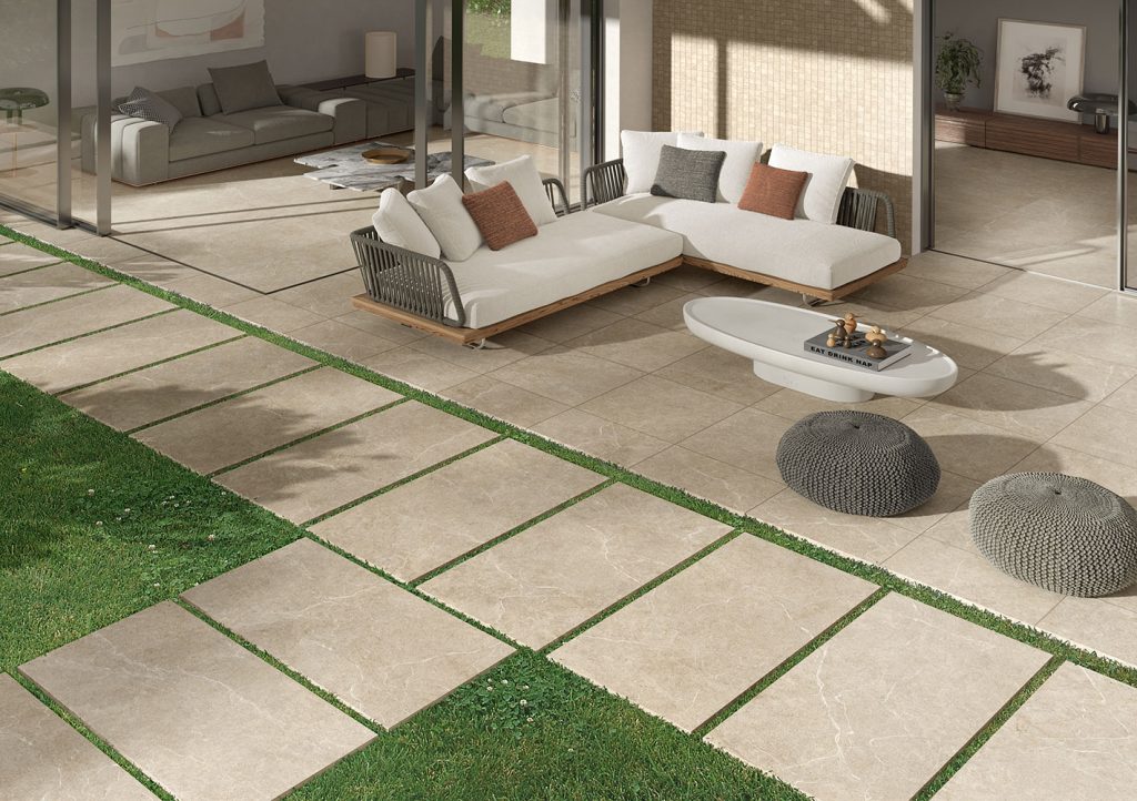 01_inoutA3_holystone_Beige_mod05distorta_HR